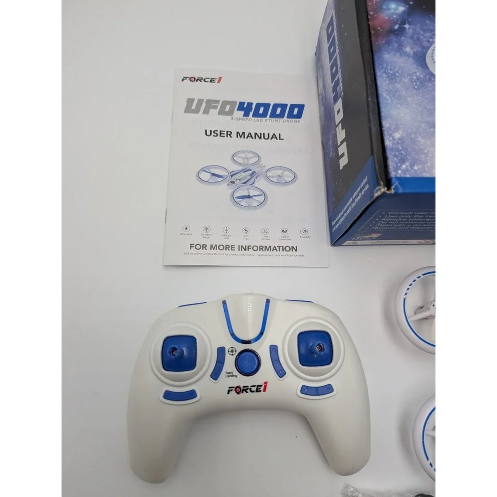 Toy Drone~NEW In Original Box‎ Force1 UFO 4000 ~2 Speed LED Stunt Drone
